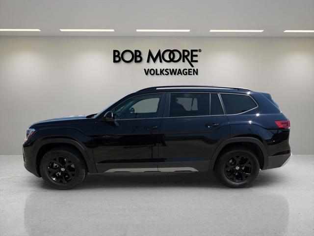 new 2025 Volkswagen Atlas car, priced at $42,404