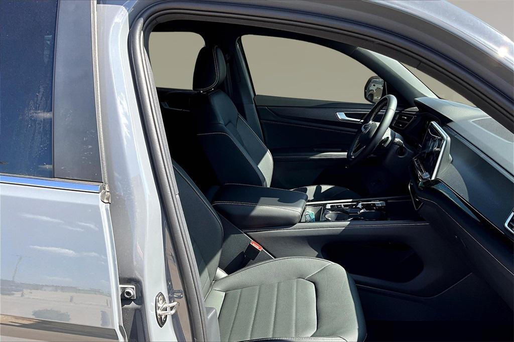 new 2025 Volkswagen Atlas Cross Sport car, priced at $46,033