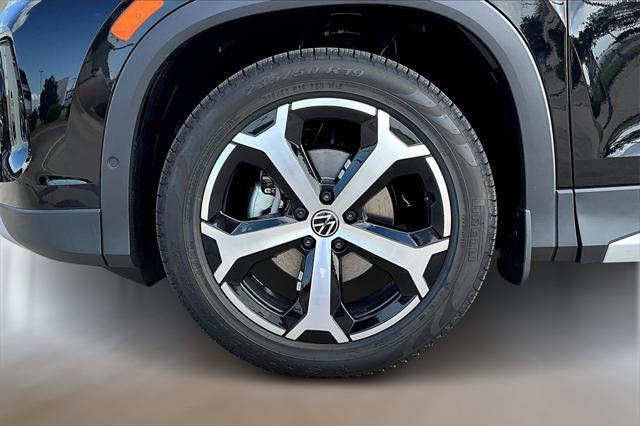 new 2025 Volkswagen Tiguan car, priced at $34,092