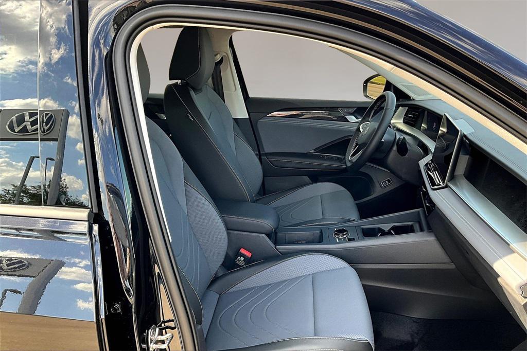 new 2025 Volkswagen Tiguan car, priced at $32,885