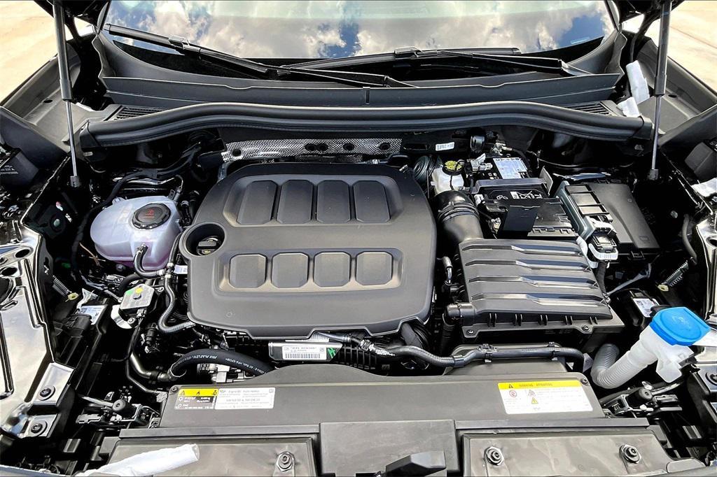 new 2025 Volkswagen Tiguan car, priced at $32,885