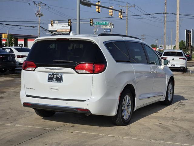used 2017 Chrysler Pacifica car, priced at $11,998