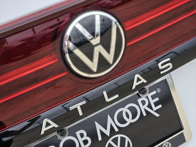 new 2024 Volkswagen Atlas car, priced at $41,271