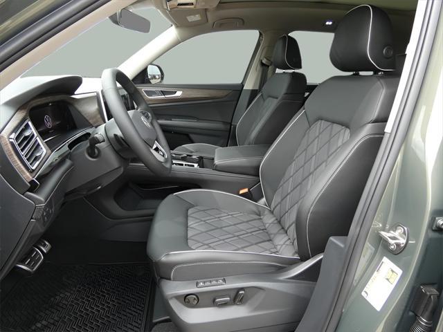 new 2025 Volkswagen Atlas car, priced at $54,009