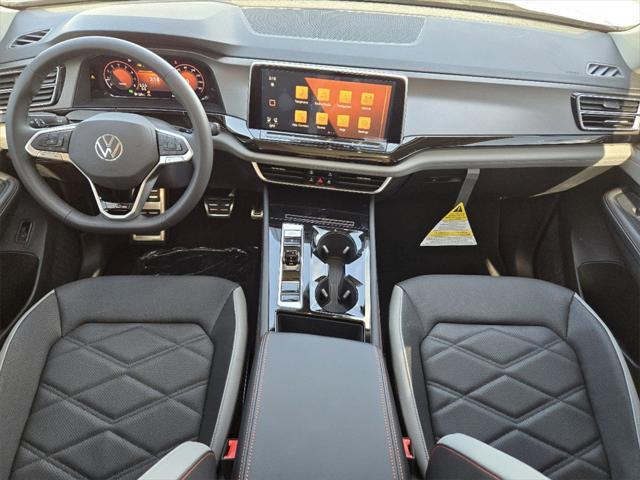 new 2024 Volkswagen Atlas car, priced at $46,931