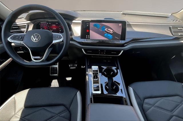 new 2025 Volkswagen Atlas car, priced at $44,939