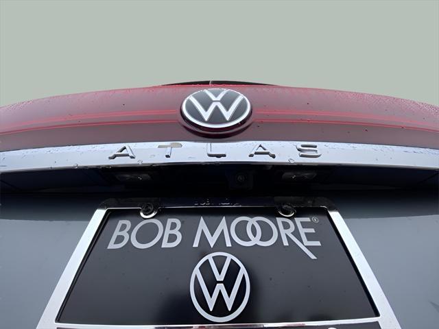 new 2025 Volkswagen Atlas car, priced at $45,246