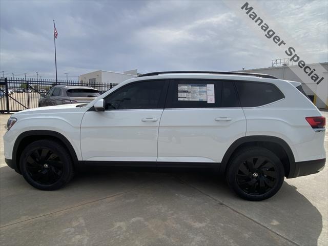 new 2025 Volkswagen Atlas car, priced at $42,024