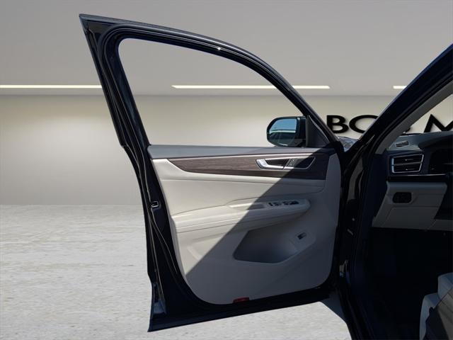 new 2025 Volkswagen Atlas car, priced at $47,146