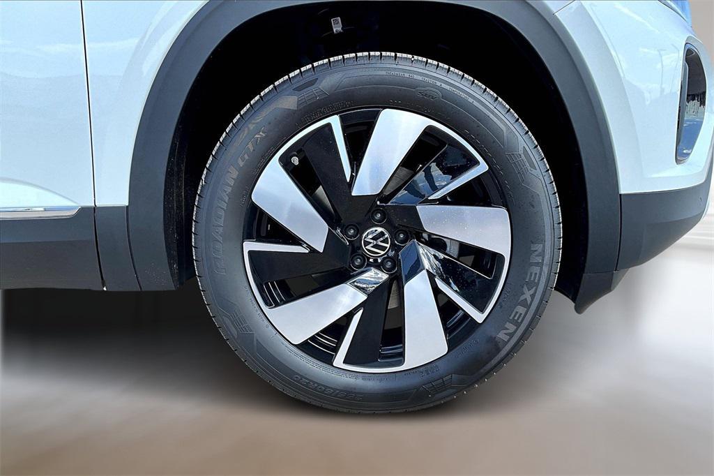 new 2026 Volkswagen Atlas Cross Sport car, priced at $49,408