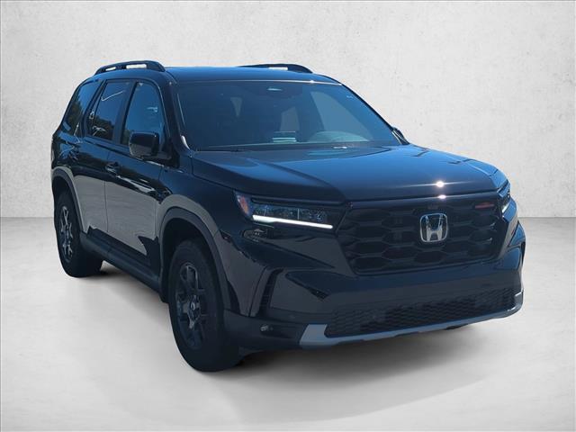 new 2025 Honda Pilot car, priced at $47,832