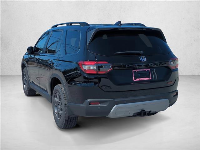 new 2025 Honda Pilot car, priced at $47,832