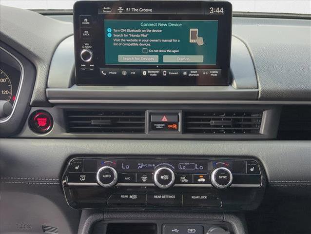 new 2025 Honda Pilot car, priced at $42,725