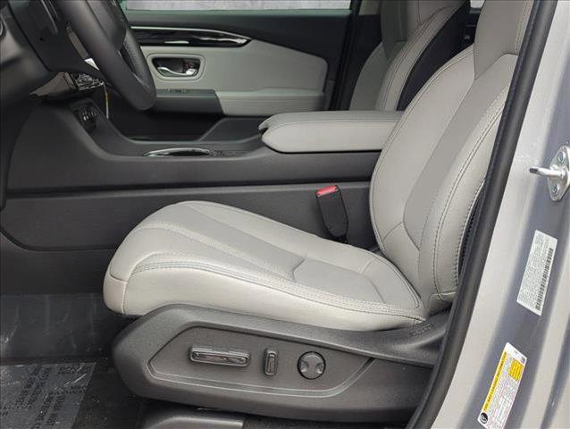 new 2025 Honda Pilot car, priced at $42,925