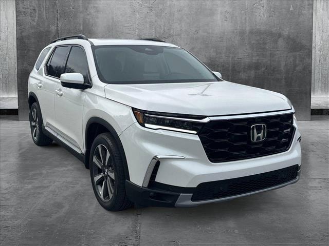 new 2025 Honda Pilot car, priced at $53,895