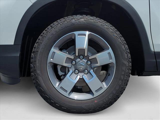 new 2025 Honda Ridgeline car, priced at $42,597