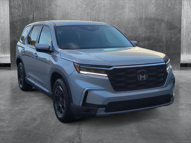 new 2025 Honda Pilot car, priced at $46,795