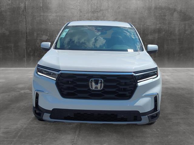 new 2025 Honda Pilot car, priced at $44,313