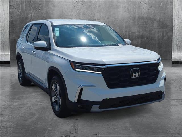 new 2025 Honda Pilot car, priced at $44,313