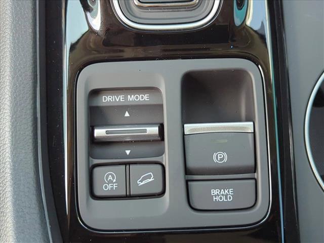 used 2025 Honda Pilot car, priced at $42,999