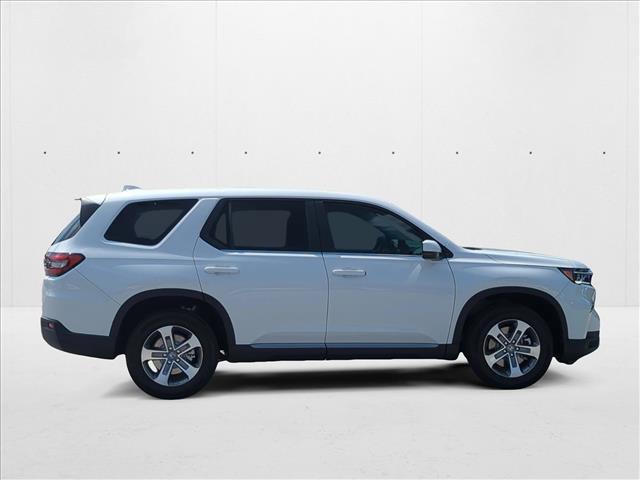 used 2025 Honda Pilot car, priced at $42,999