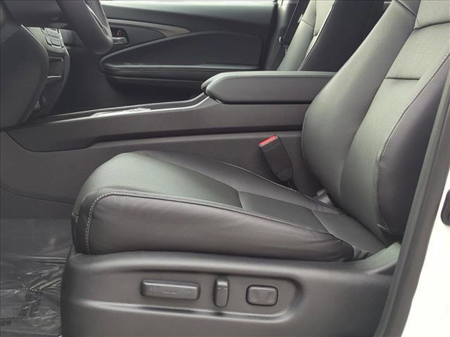 new 2025 Honda Ridgeline car, priced at $42,597