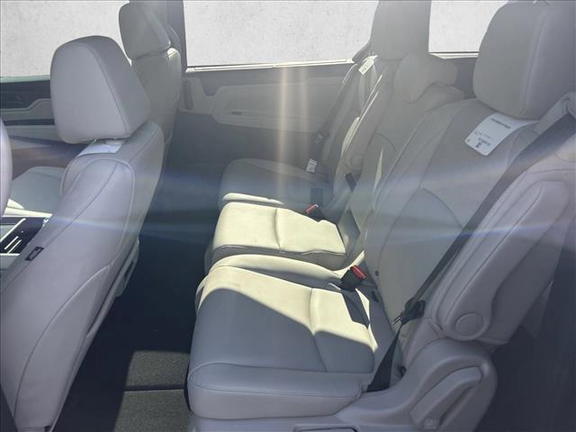 new 2026 Honda Odyssey car, priced at $44,290