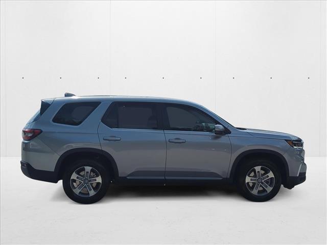 new 2025 Honda Pilot car, priced at $42,298