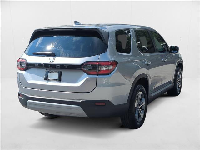 new 2025 Honda Pilot car, priced at $42,298