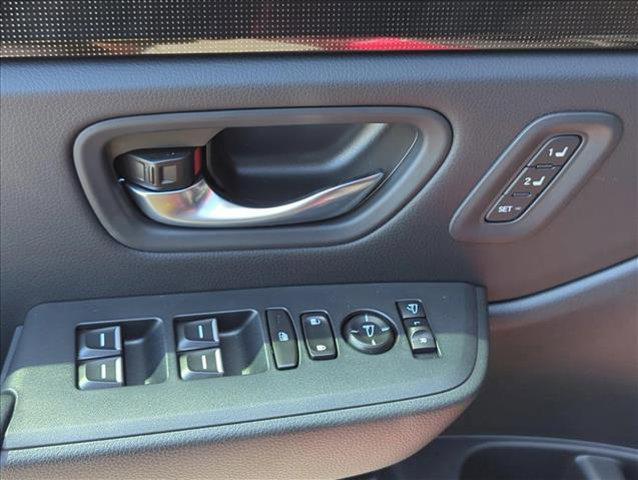 new 2025 Honda Pilot car, priced at $51,981