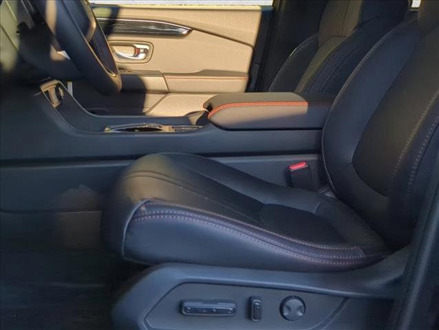 new 2025 Honda Pilot car, priced at $49,395