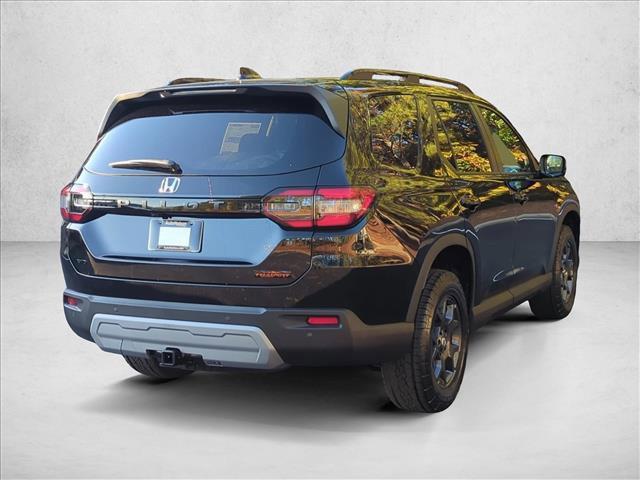 new 2025 Honda Pilot car, priced at $49,395
