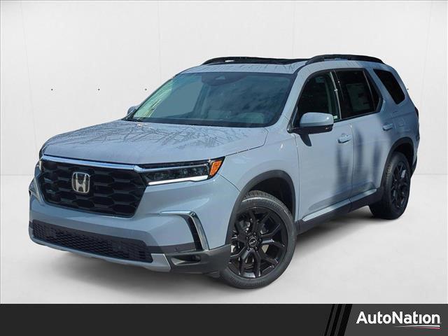 new 2025 Honda Pilot car, priced at $49,121
