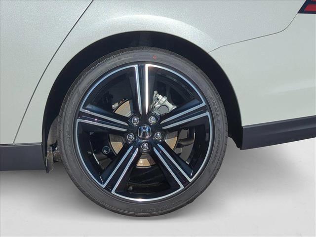 new 2025 Honda Accord Hybrid car, priced at $33,655
