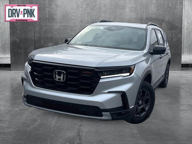 new 2025 Honda Pilot car, priced at $48,995