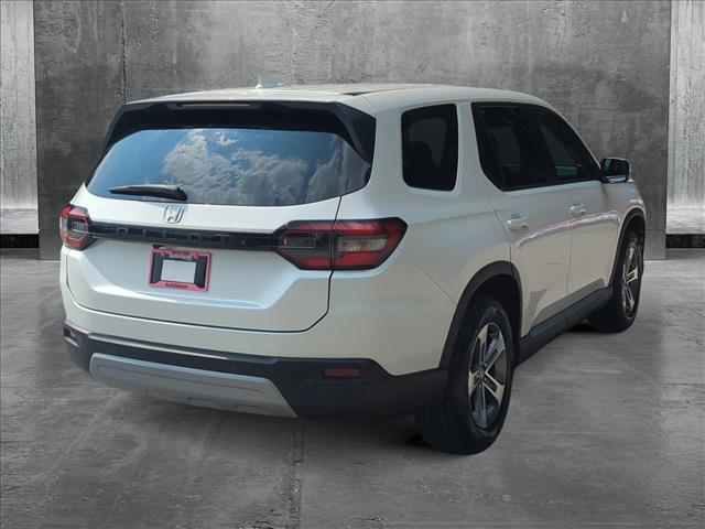 new 2025 Honda Pilot car, priced at $42,680