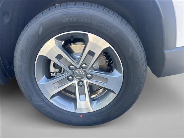 new 2025 Honda Pilot car, priced at $44,680