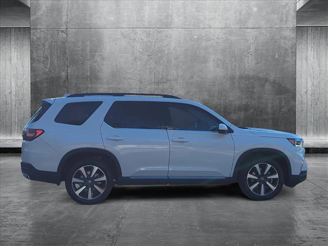 new 2025 Honda Pilot car, priced at $47,603