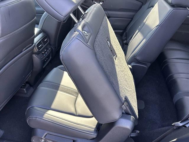 new 2025 Honda Pilot car, priced at $45,719
