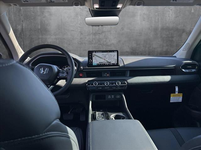 new 2025 Honda Pilot car, priced at $45,719