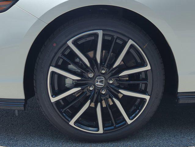 new 2025 Honda Accord Hybrid car, priced at $38,052