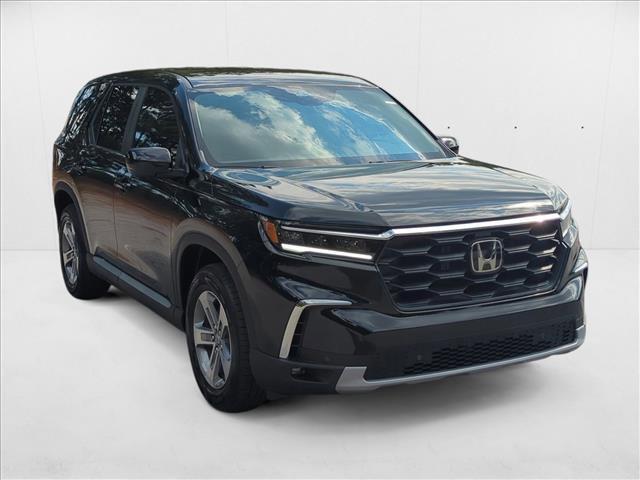 new 2025 Honda Pilot car, priced at $42,298