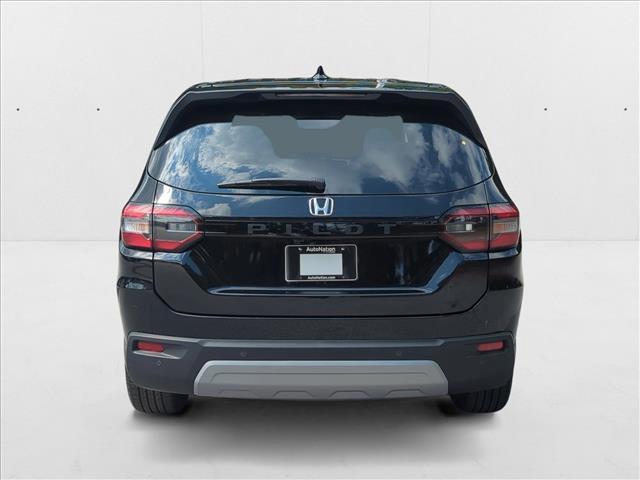 new 2025 Honda Pilot car, priced at $42,298