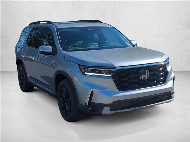 new 2025 Honda Pilot car, priced at $51,495