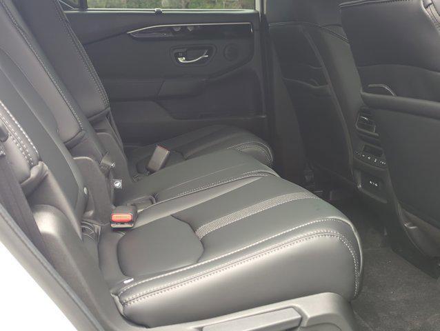 new 2025 Honda Pilot car, priced at $45,450