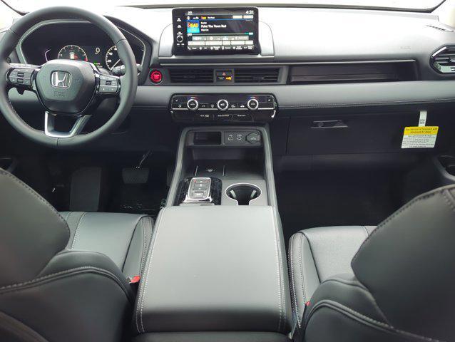 new 2025 Honda Pilot car, priced at $45,450
