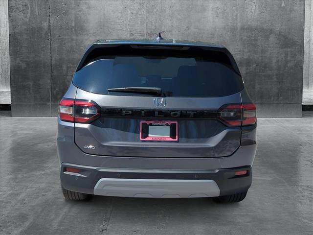 new 2025 Honda Pilot car, priced at $45,686