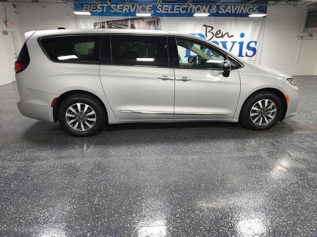 used 2023 Chrysler Pacifica Hybrid car, priced at $29,765