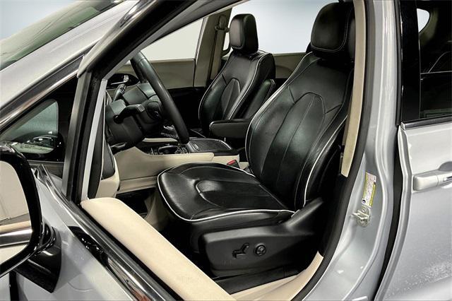 used 2023 Chrysler Pacifica Hybrid car, priced at $28,888