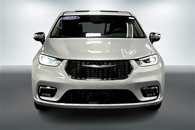 used 2023 Chrysler Pacifica Hybrid car, priced at $28,888